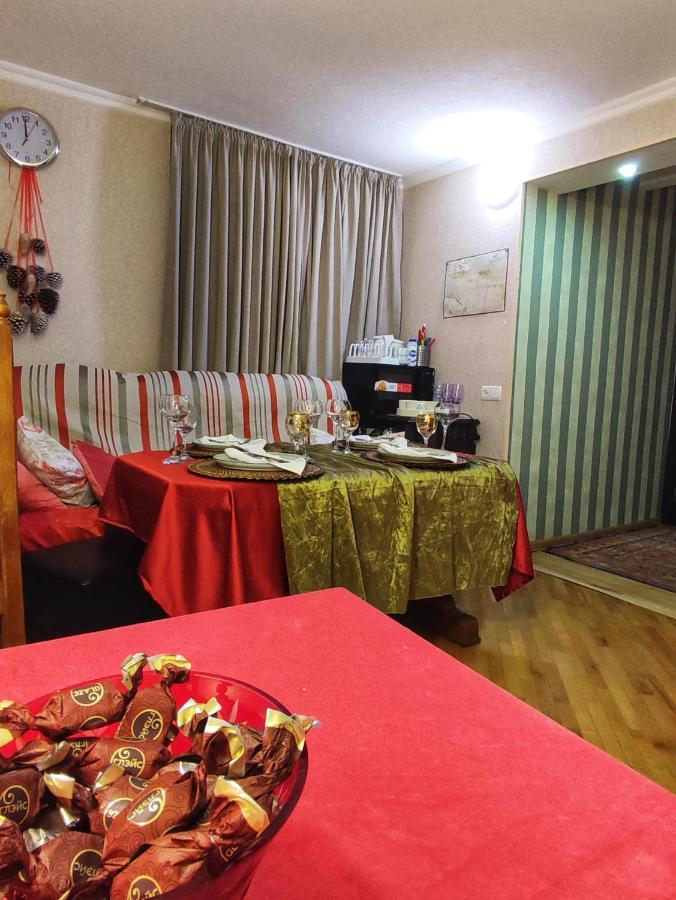 Friendly Guest House Kutaisi Ngoại thất bức ảnh