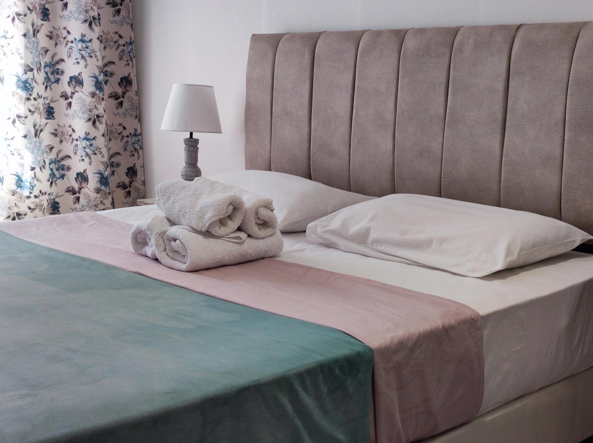 Friendly Guest House Kutaisi Ngoại thất bức ảnh