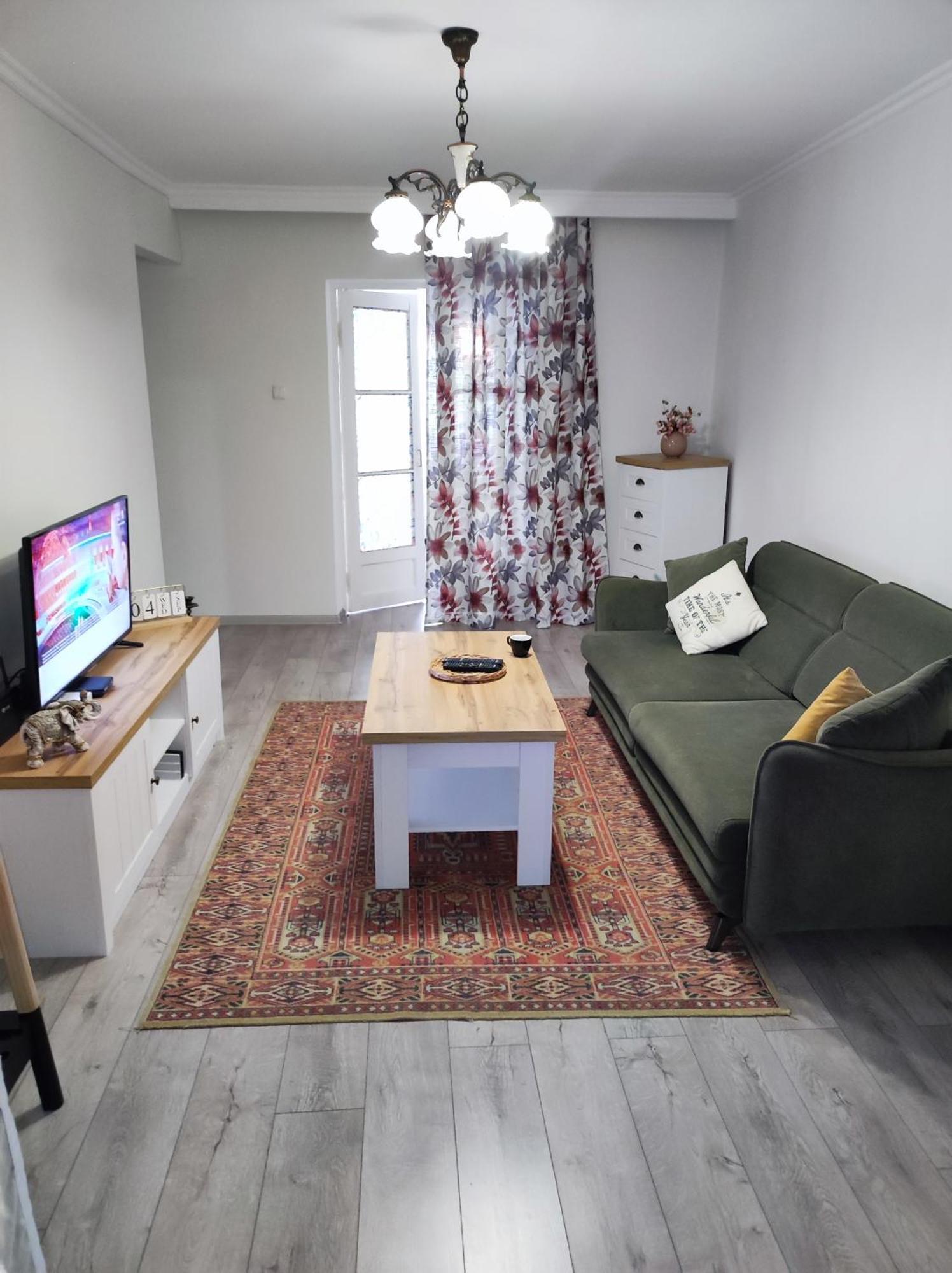 Friendly Guest House Kutaisi Ngoại thất bức ảnh